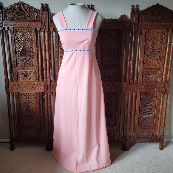 Handmade Peachy 70s Square Neckline Formal Dress - Picture 1 of 10